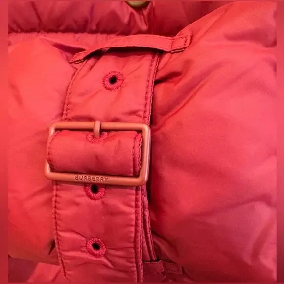 Burberry Red Quilted Puffer Jacket NWT Medium - Picture 7 of 8